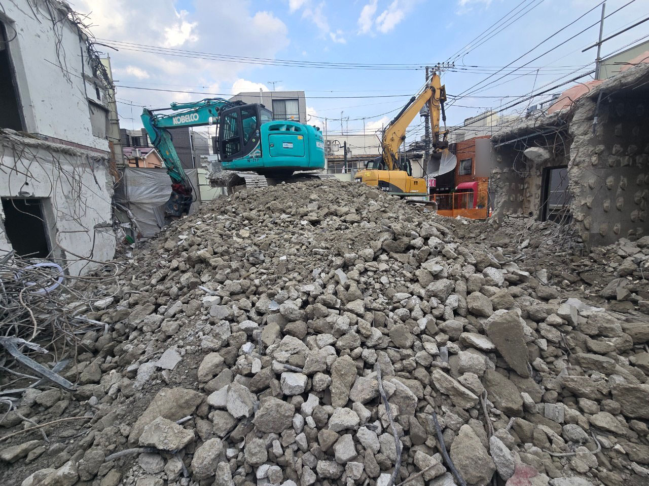 東京都世田谷区　RC（鉄筋コンクリート）解体 事例写真